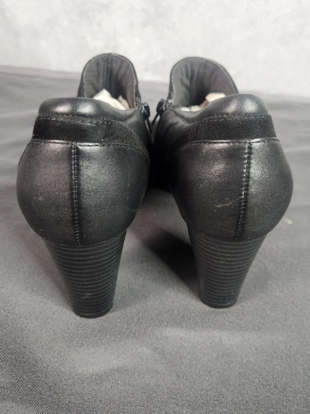 Clarks a Black Leather Block Heel Ankle Booties Shooties Women's Size 10w